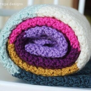 Round Ripple Baby Blanket - Daisy Cottage Designs