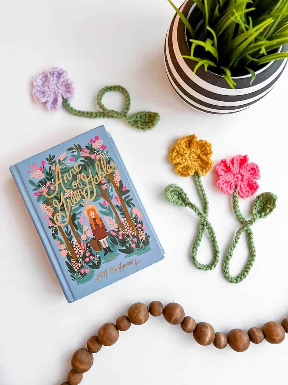 Crochet bookmarks for spring