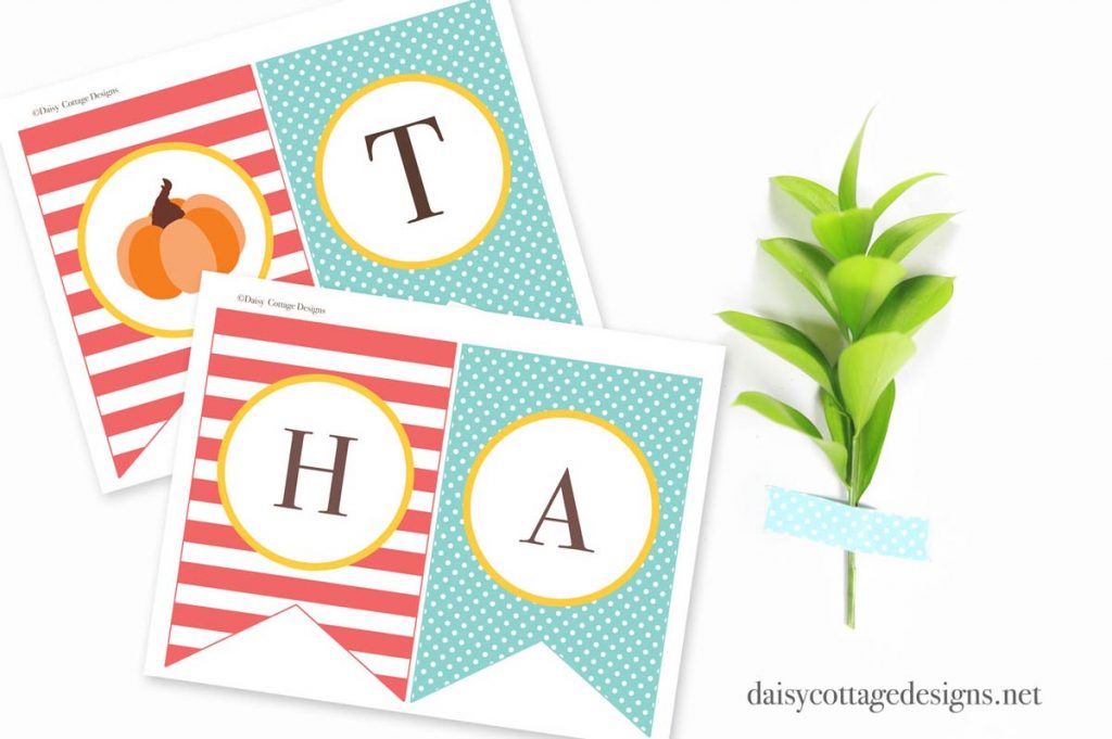 This bright and fun printable Thanksgiving Banner is something the whole family will enjoy! This free printable from Daisy Cottage Designs is a great way to decorate for Thanksgiving. 