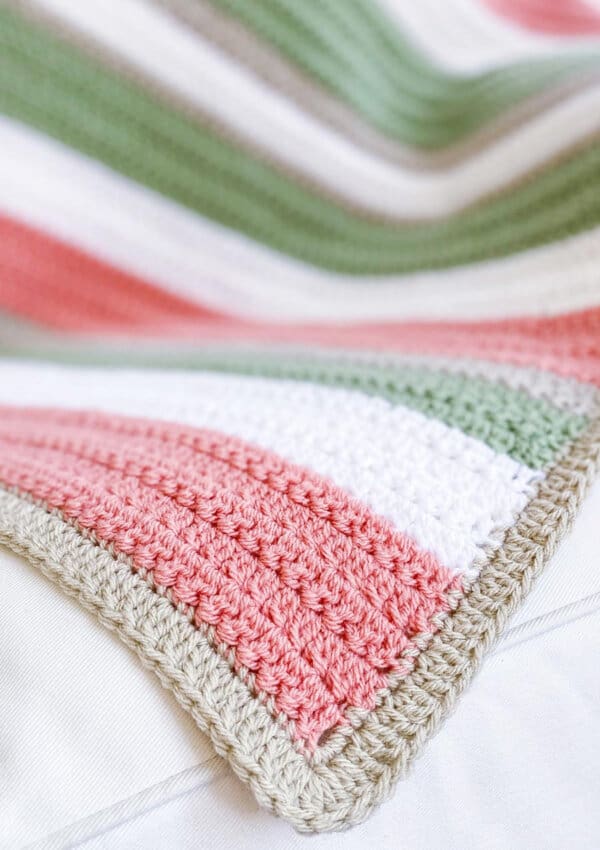 Quick and Easy Crochet Pattern –  Easy Crochet Blanket with Texture