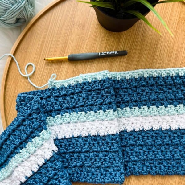 How to Change Colors and Weave Ends in Crochet