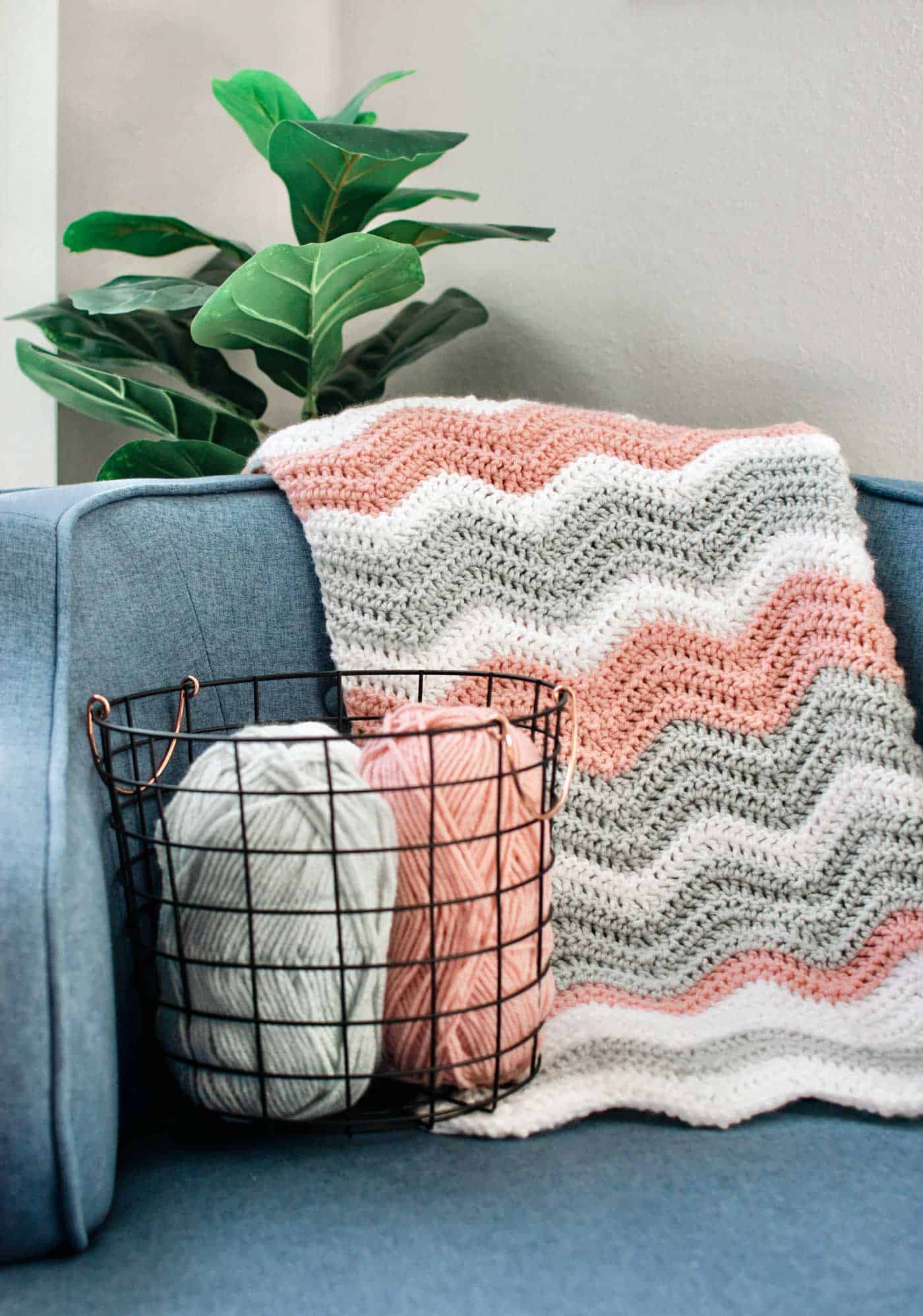 9 Easy Crochet Blanket Patterns (Perfect for Beginners!)