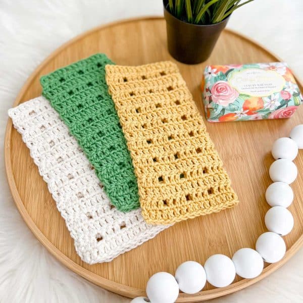 Easy Crochet Dishcloth Pattern (A Quick Project!)