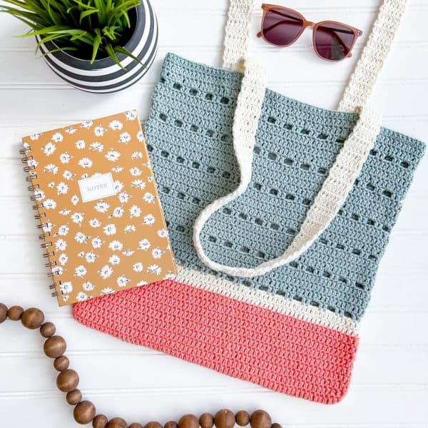 Easy Crochet Tote Bag Pattern (For All Skill Levels)