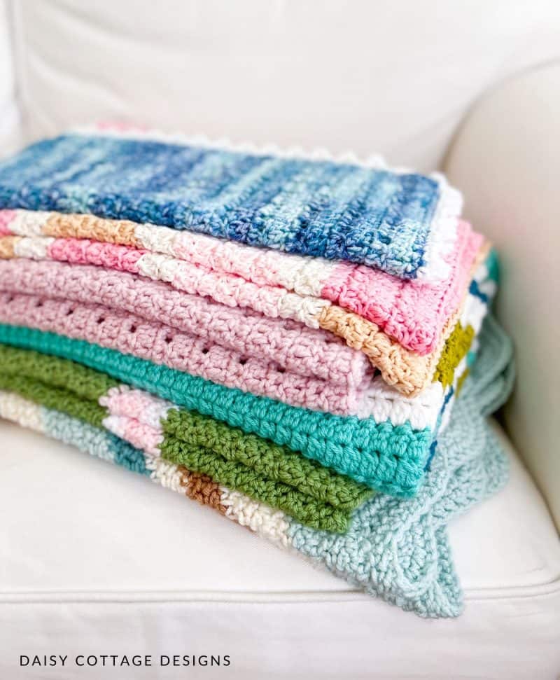 9 Easy Crochet Blanket Patterns (Perfect for Beginners!)
