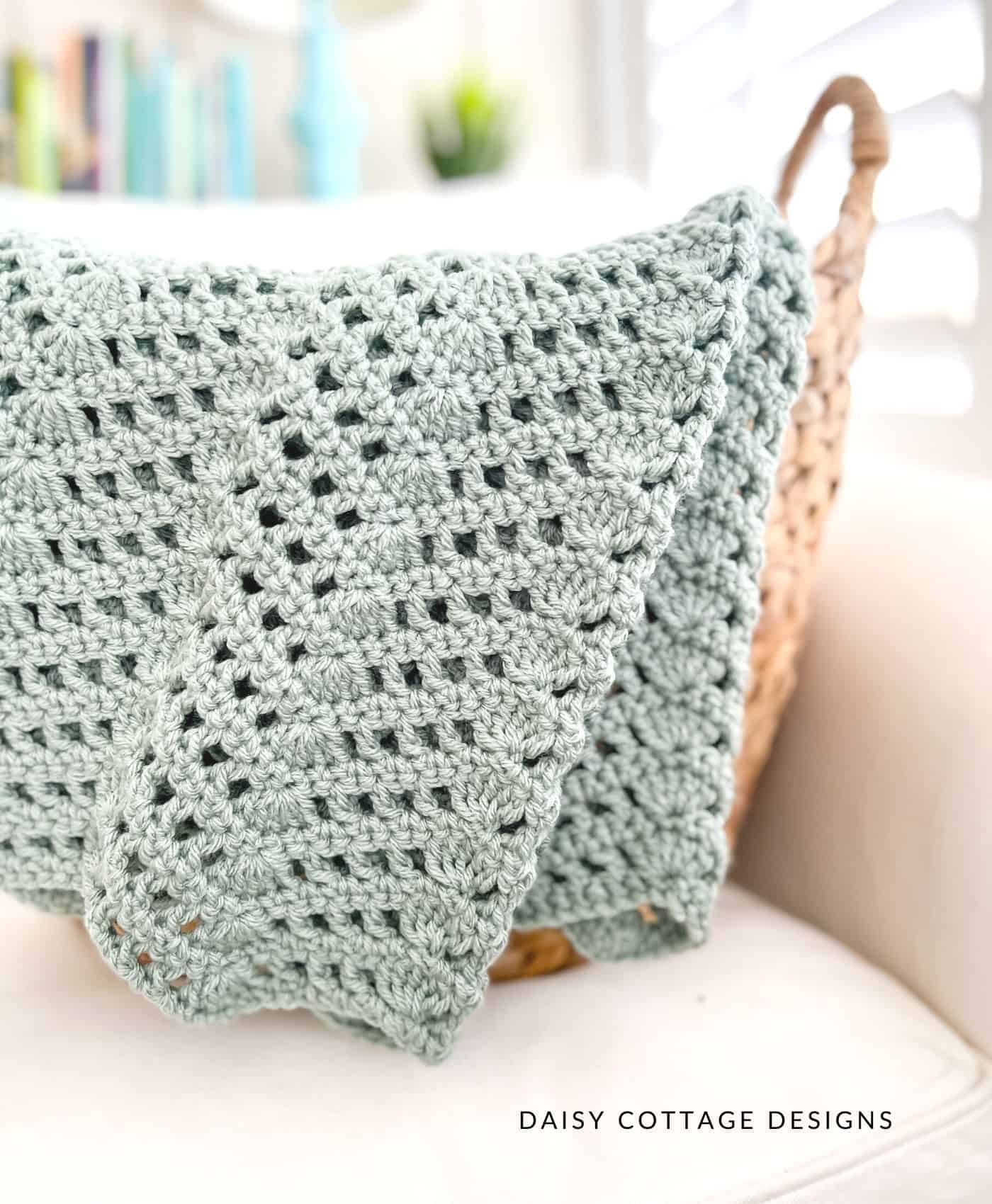 Easy Crochet Trendy Baby Blanket 