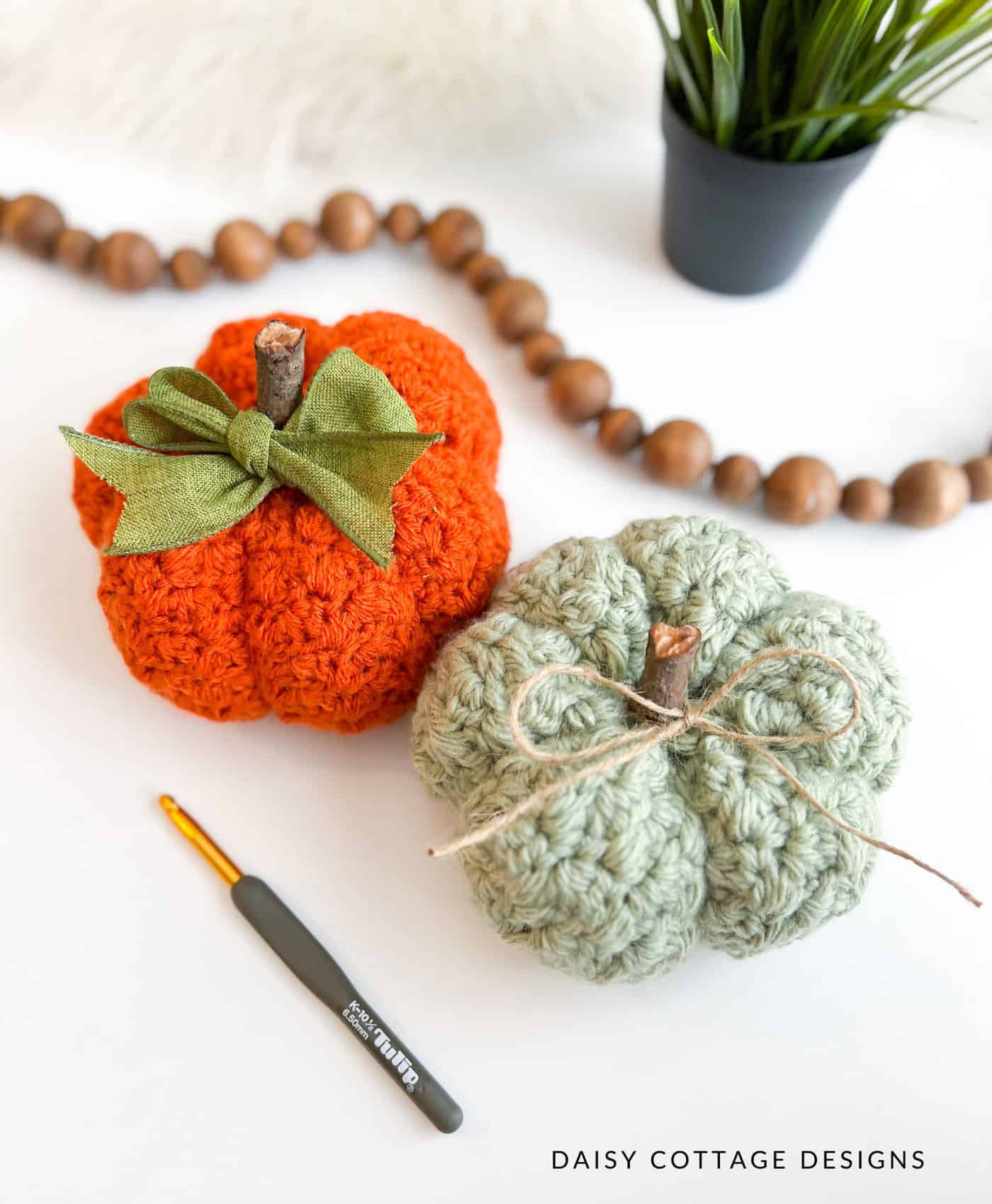 Crochet pumpkins with crochet hook