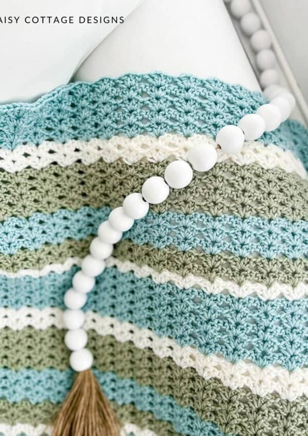 Easy Lap Blanket Crochet Pattern – Great for Beginners