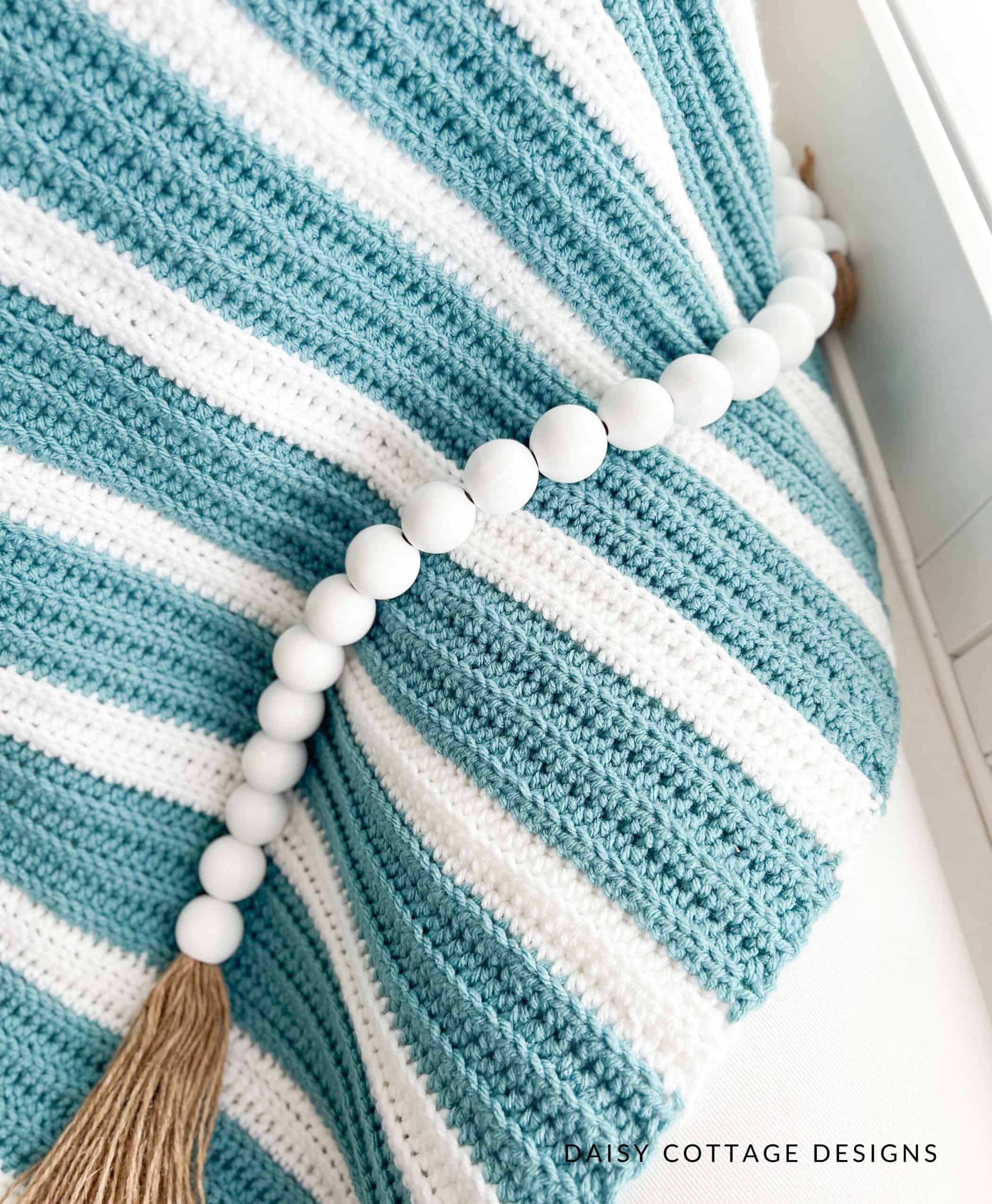 Super Easy TwoColor Blanket Crochet Pattern (FREE!) Daisy Cottage