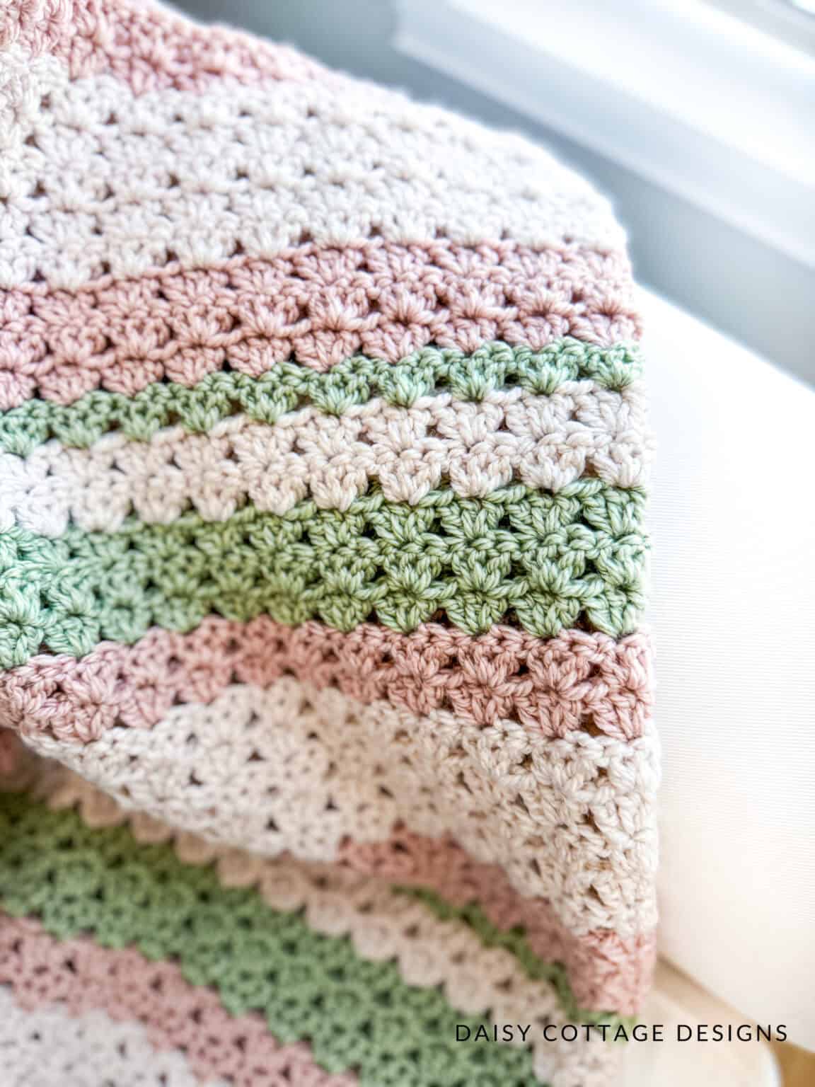 QUICK Chunky Blanket Crochet Pattern - Beginner-Friendly!